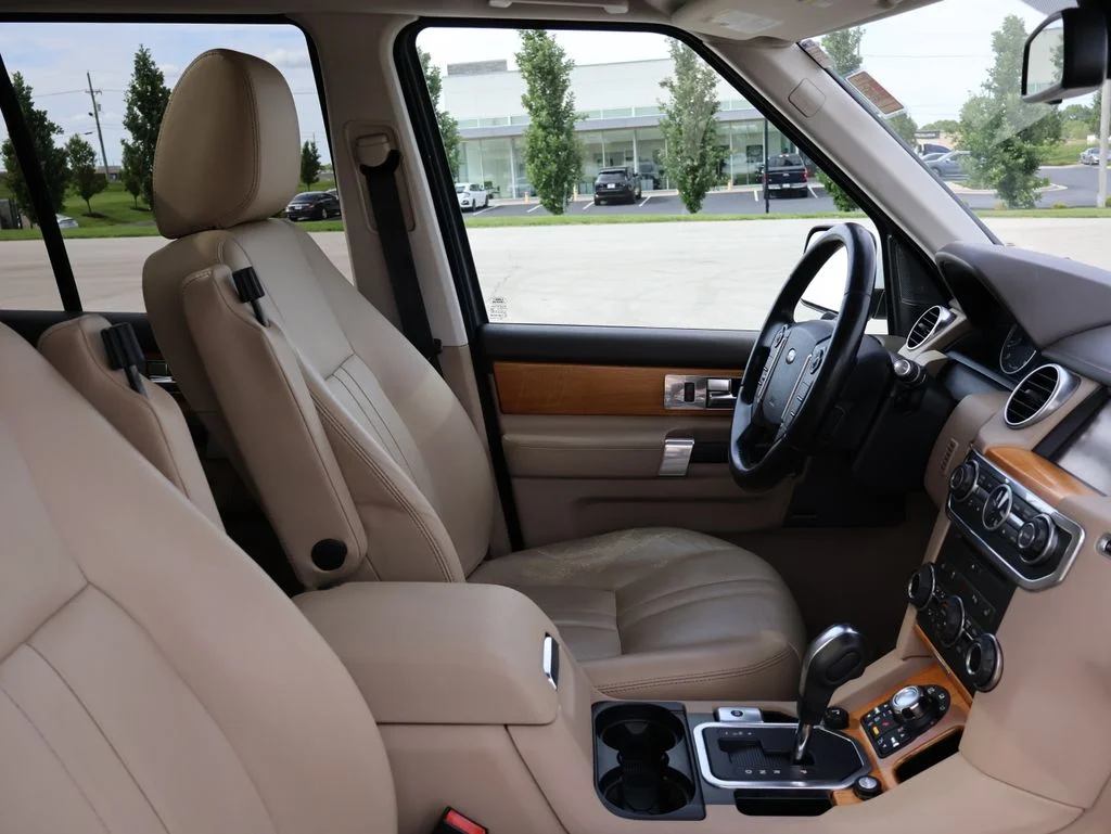 Used 2012  Land Rover HSE image 10