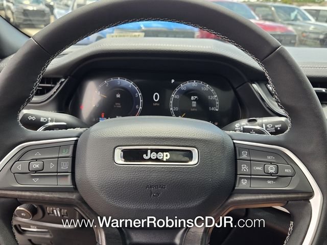 New 2026 Bright White Clear-Coat Exterior Paint Jeep Limited image 26