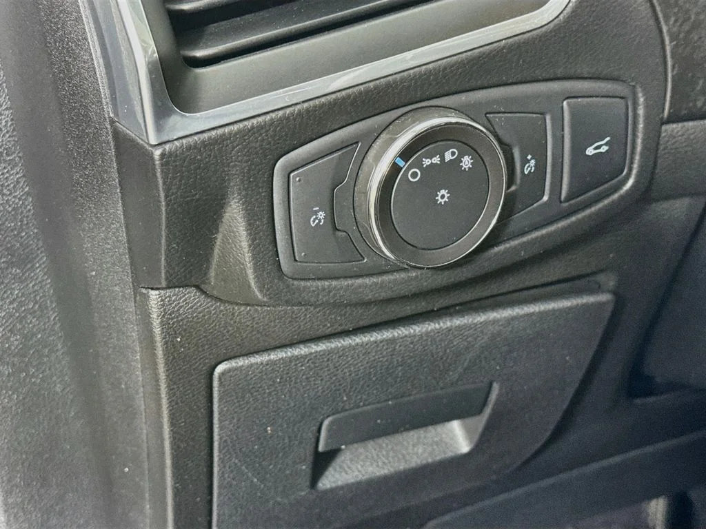 Used 2016 Gray Ford Titanium image 10