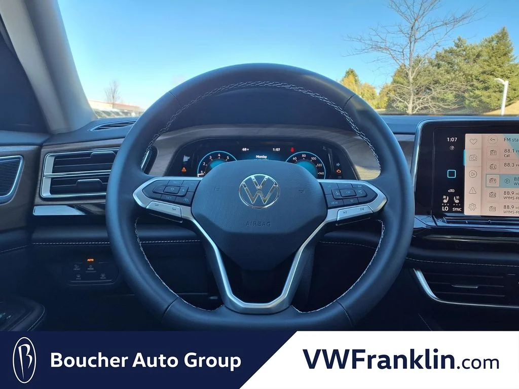 New 2026 Pure Gray Volkswagen 2.0T SE w/Technology image 11