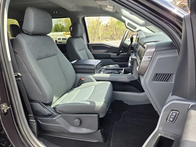 Used 2024 Black Ford XLT image 20