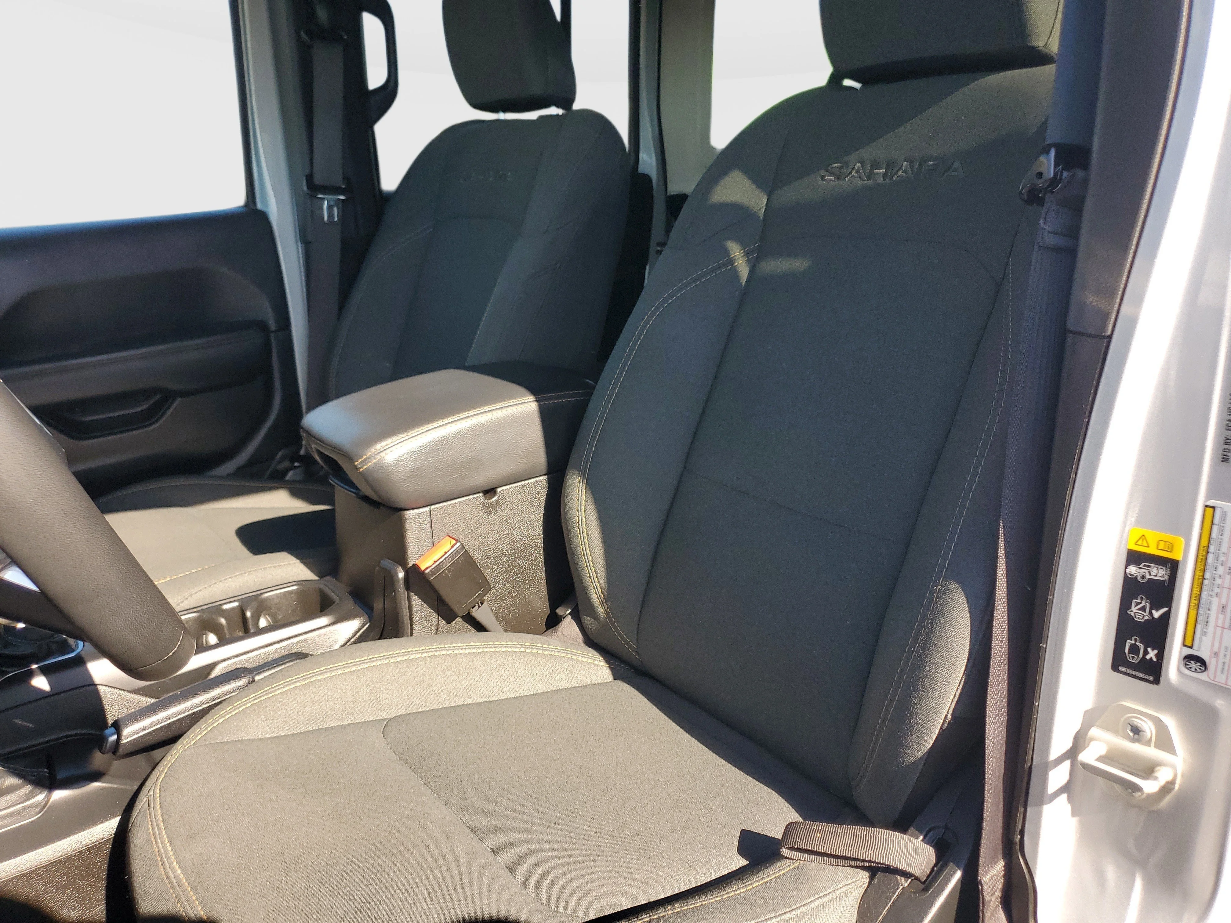 Used 2024 Silver Jeep Sahara 4xe image 11