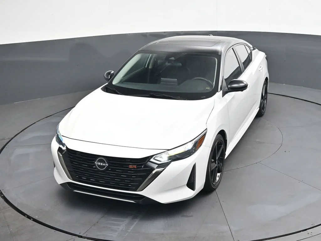 Used 2024 White Nissan SR image 42