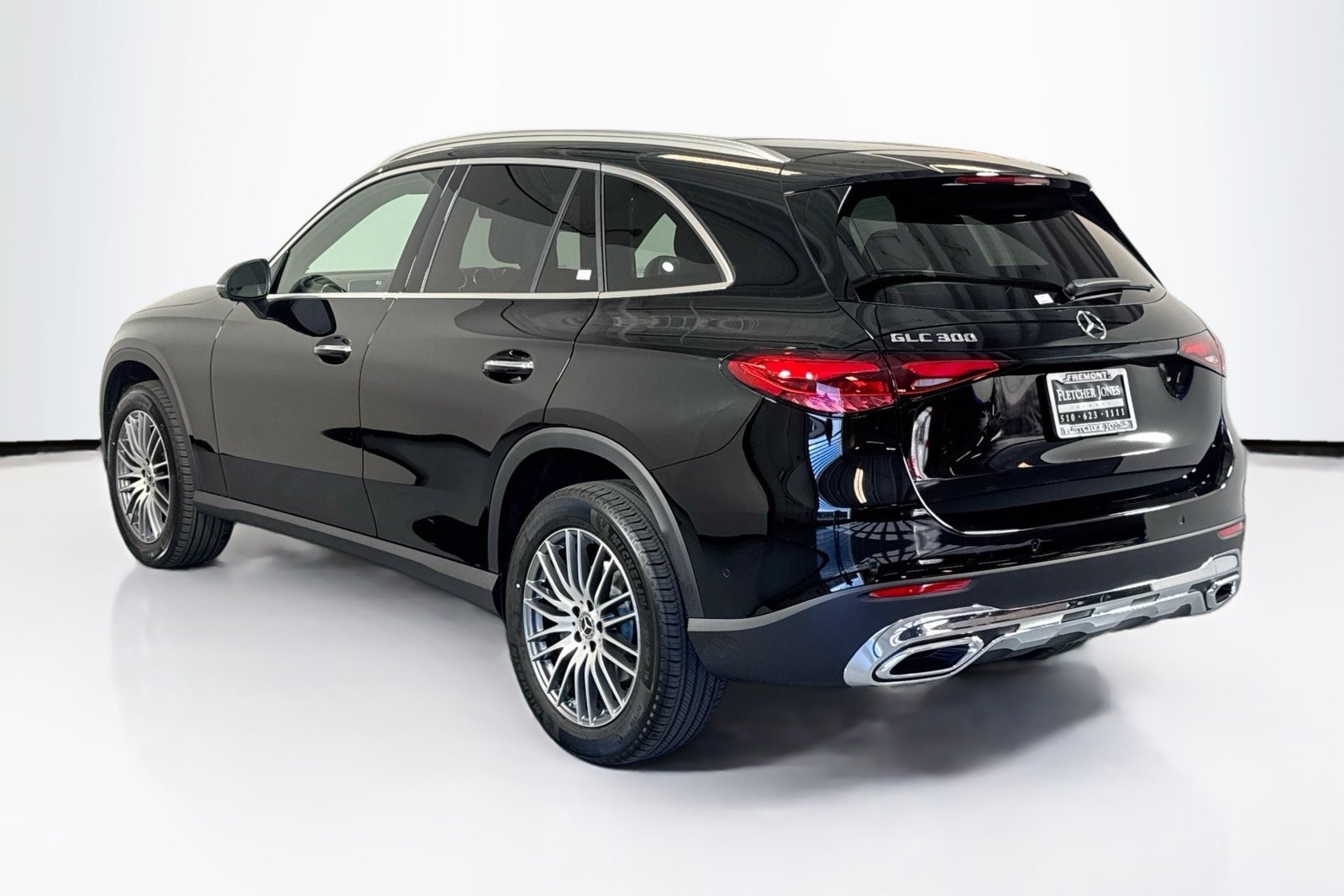 New 2026 Black Mercedes-Benz GLC 300 image 7