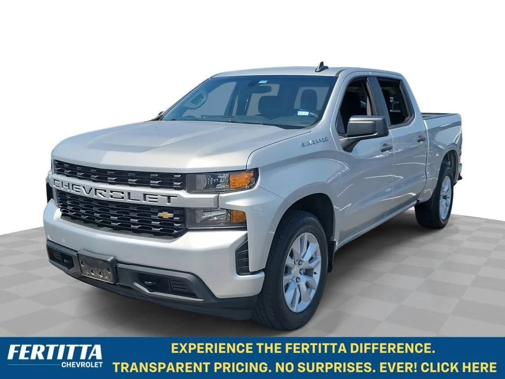 Used 2022 SILVER ICE METALLIC Chevrolet Custom image 1