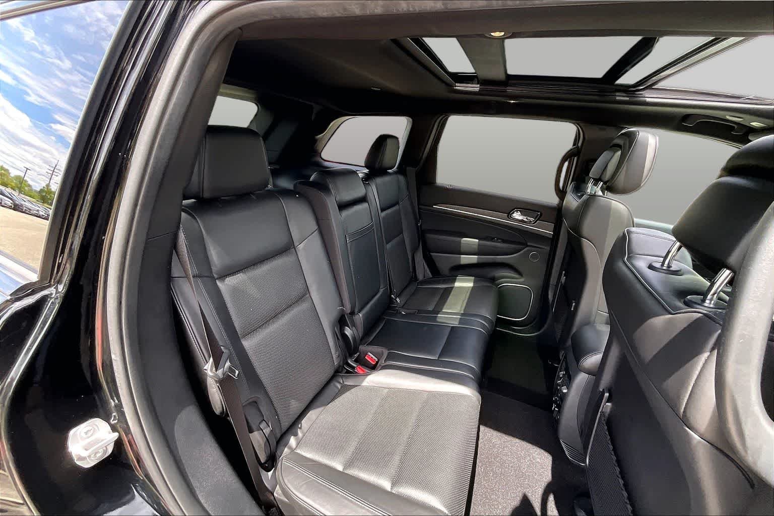 Used 2020 Diamond Black Crystal Pearlcoat Jeep High Altitude image 19
