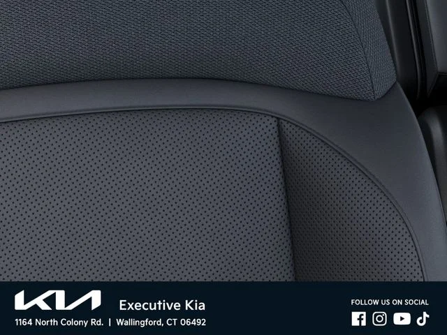 New 2027 White Kia S image 24