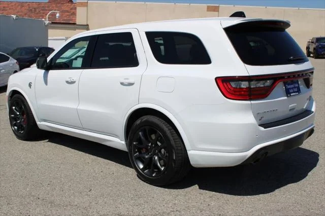 New 2027 White Knuckle Clear-Coat Exterior Paint Dodge SRT Hellcat Jailbreak image 5
