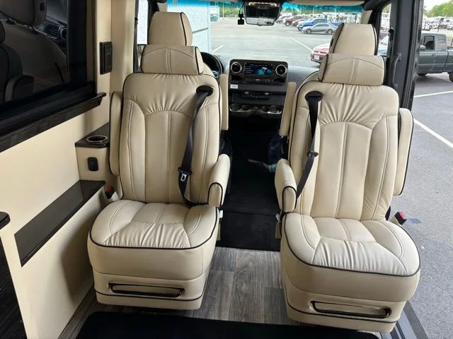 Used 2024 Obsidian Black Metallic Mercedes-Benz Midwest Automotive image 38