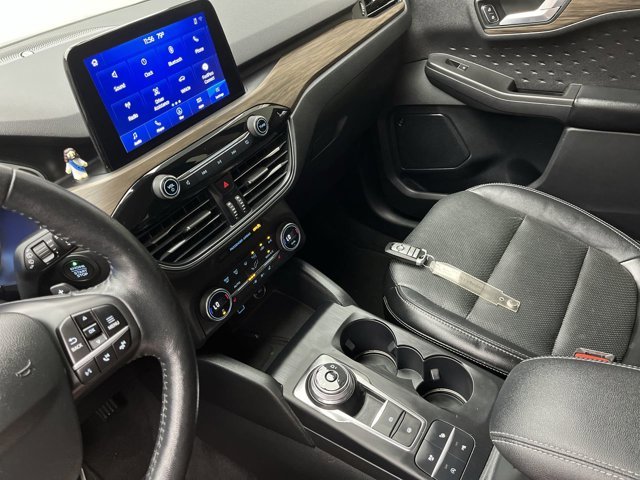 Used 2020 Blue Metallic Ford Titanium image 19