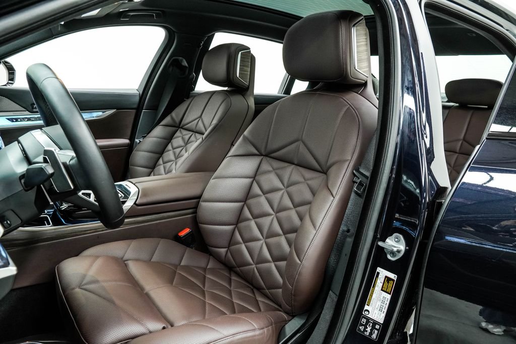 Used 2025 Black BMW 740i xDrive image 15
