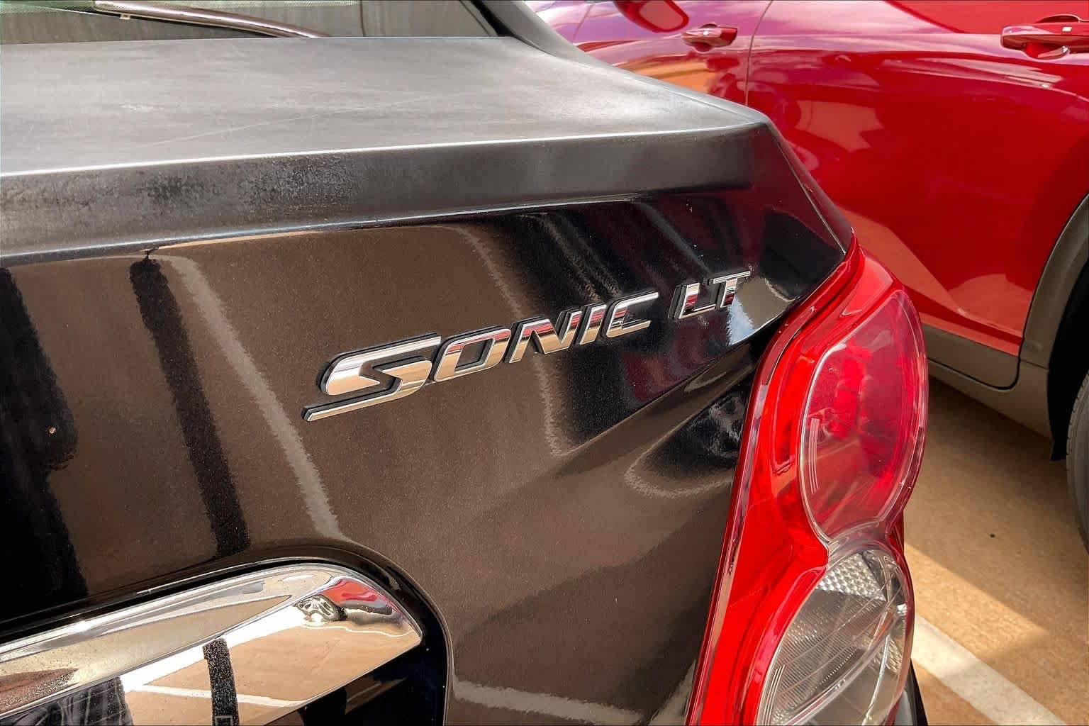 Used 2013 Black Granite Metallic Chevrolet LT image 10