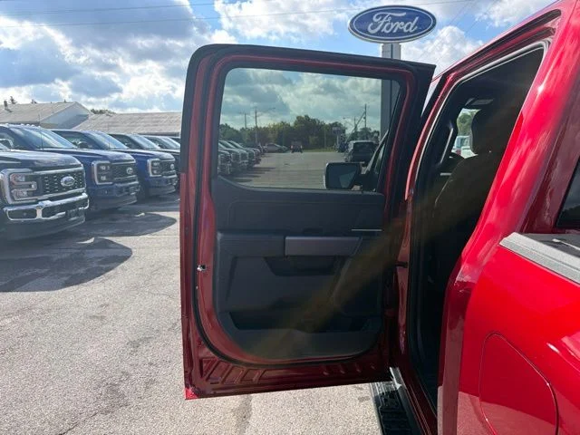 New 2026 Ruby Red Metallic Tinted Clearcoat Ford XLT image 47