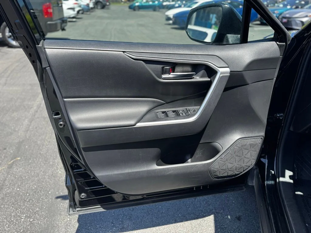 Used 2025 Black Toyota XLE image 15