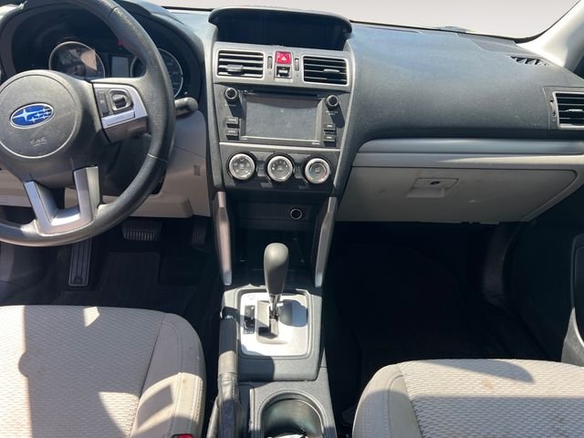Used 2018 Dark Gray Metallic Subaru 2.5i image 11