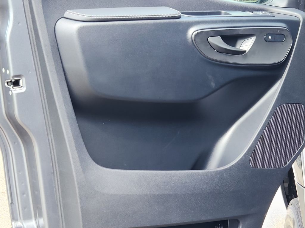 New 2026 Selenite Grey Metallic Mercedes-Benz PASSENGER image 13