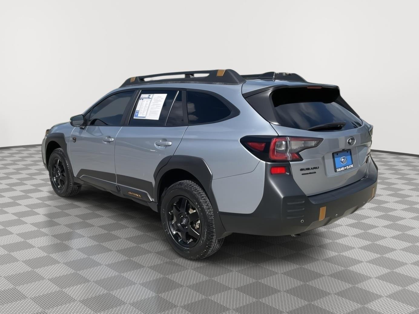 Used 2022 Ice Silver Metallic Subaru Wilderness image 13