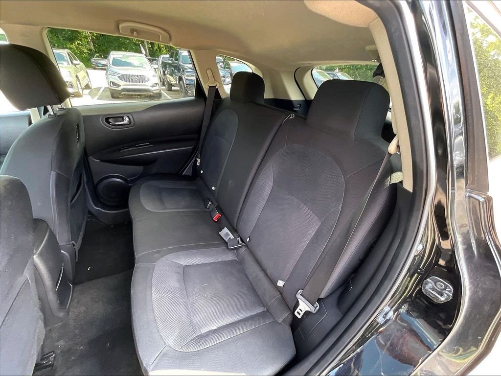 Used 2015 Black Nissan S image 24