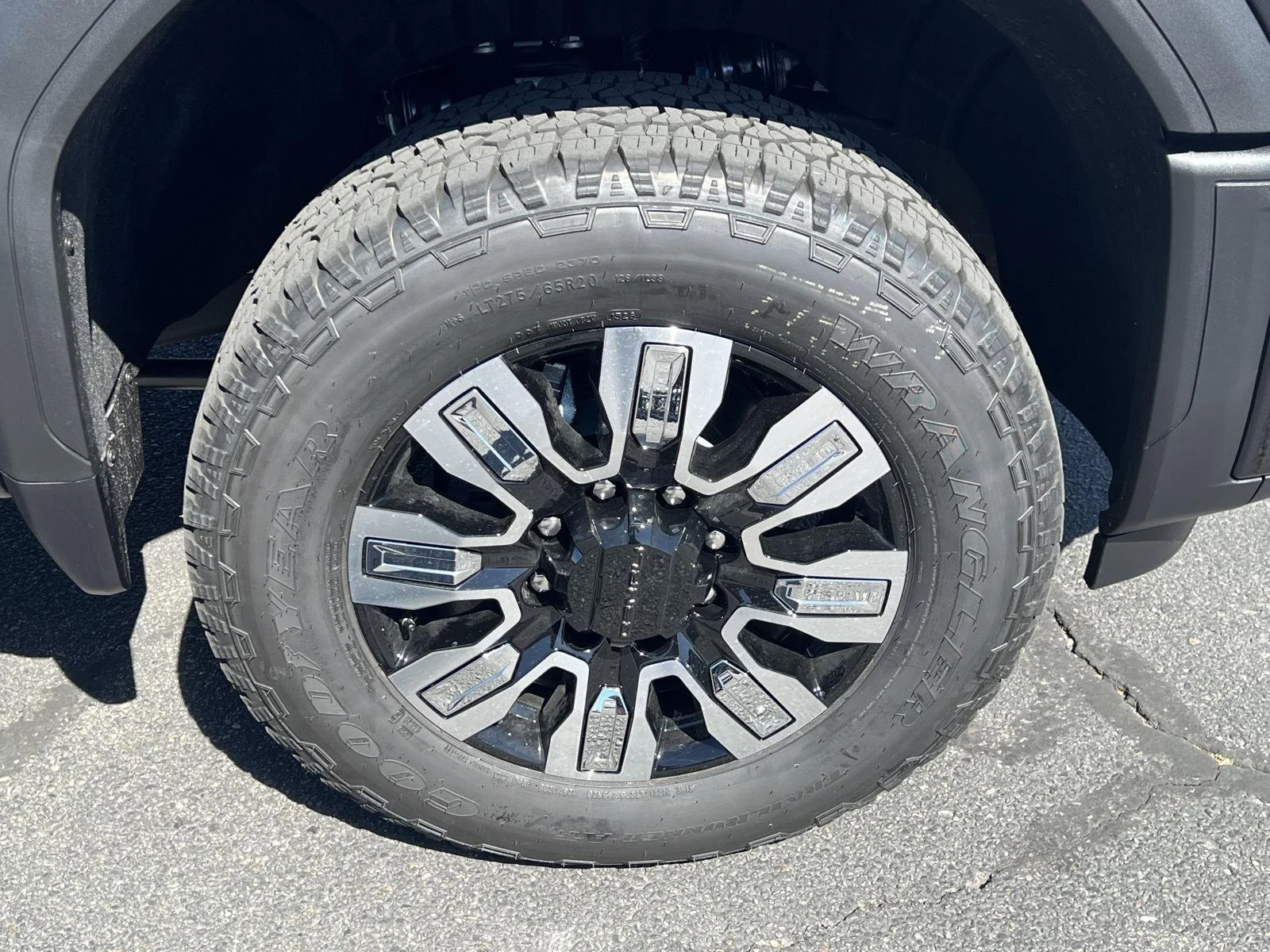 2026 GMC Sierra 3500HD Denali - Photo 11
