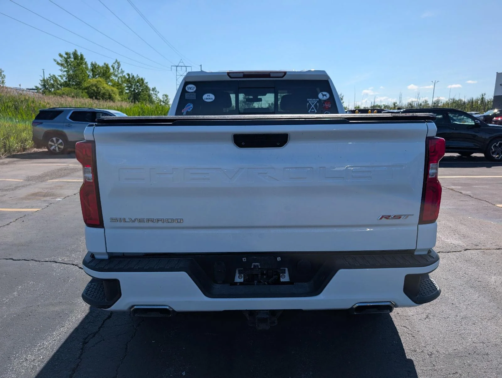 Used 2020 SUMMIT WHITE Chevrolet RST image 8