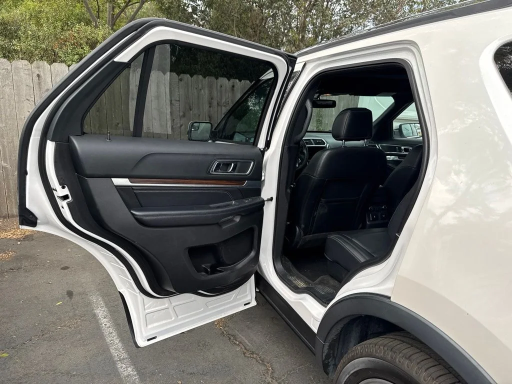 Used 2017 White Ford Limited image 16
