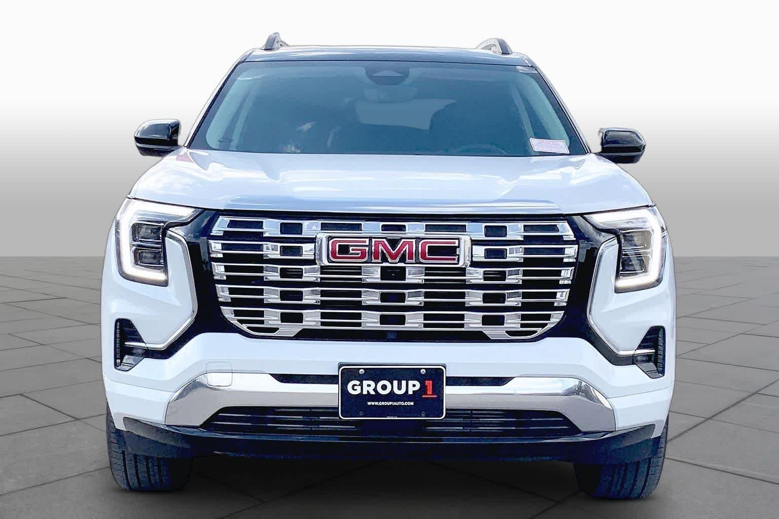 Used 2026 Glacier White Tricoat GMC AWD Denali image 4