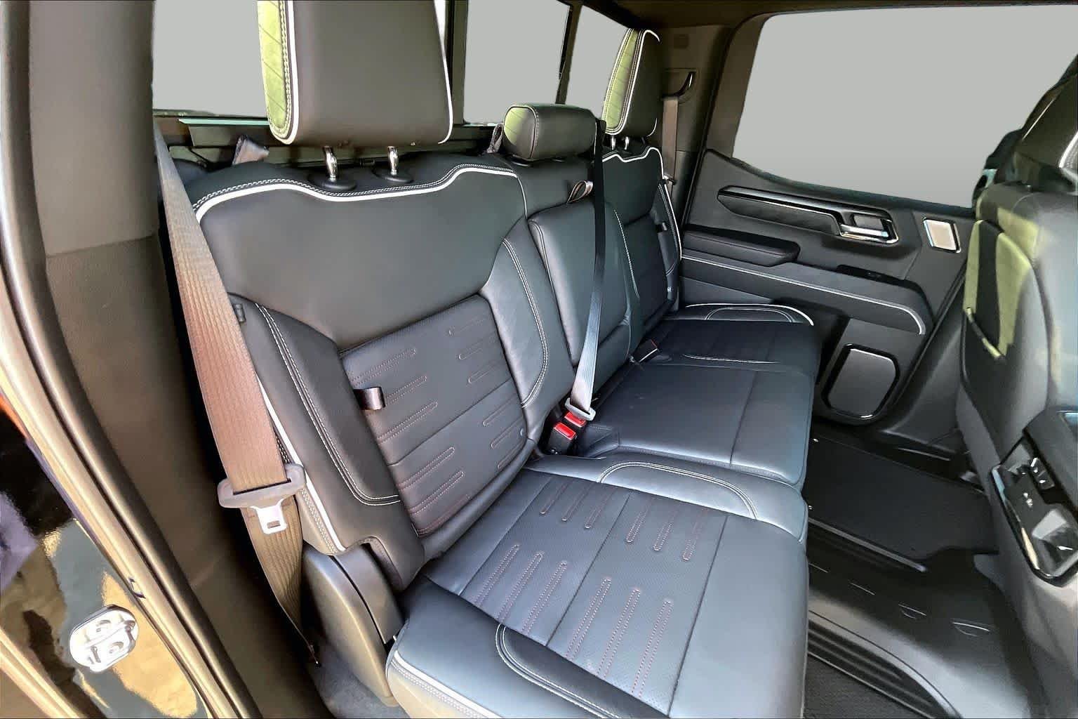 Used 2026 Onyx Black GMC AT4X image 20