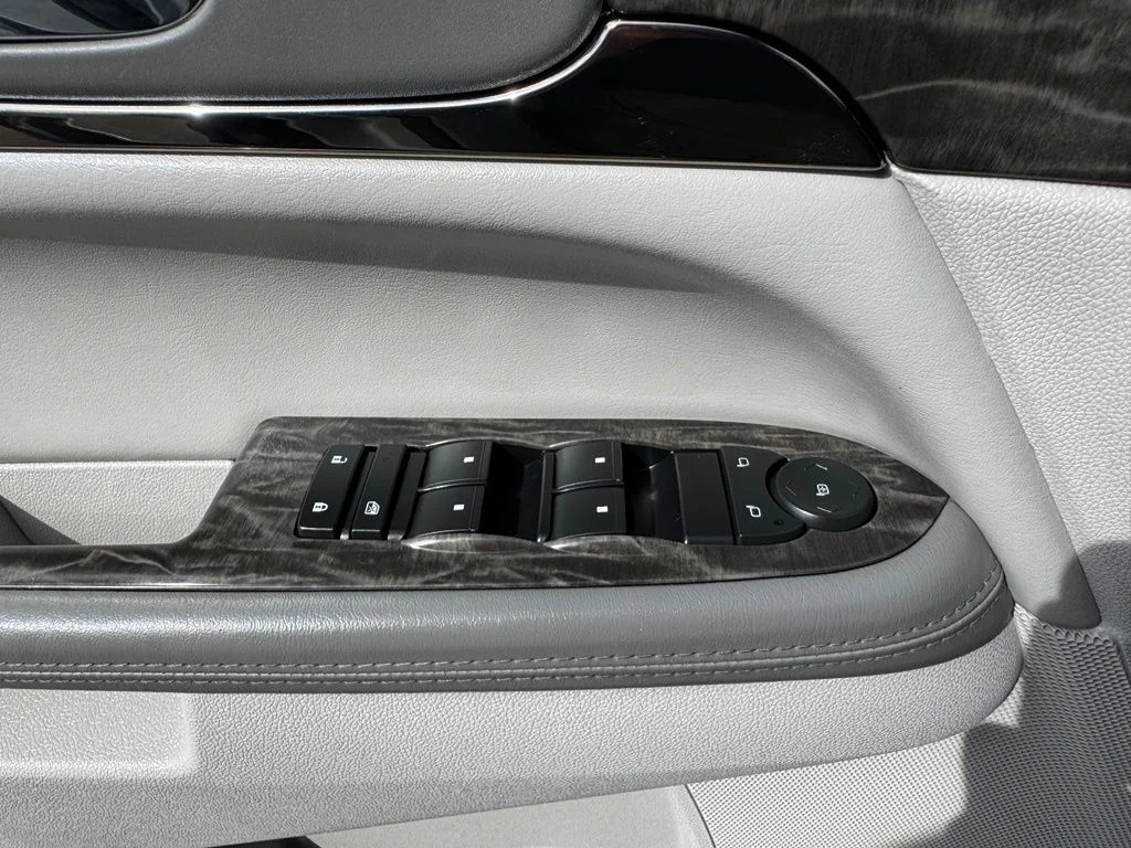 Used 2014 Silver Buick Convenience Group image 24