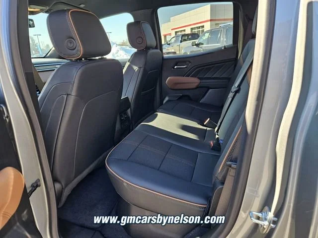2025 GMC Canyon AT4 - Photo 8
