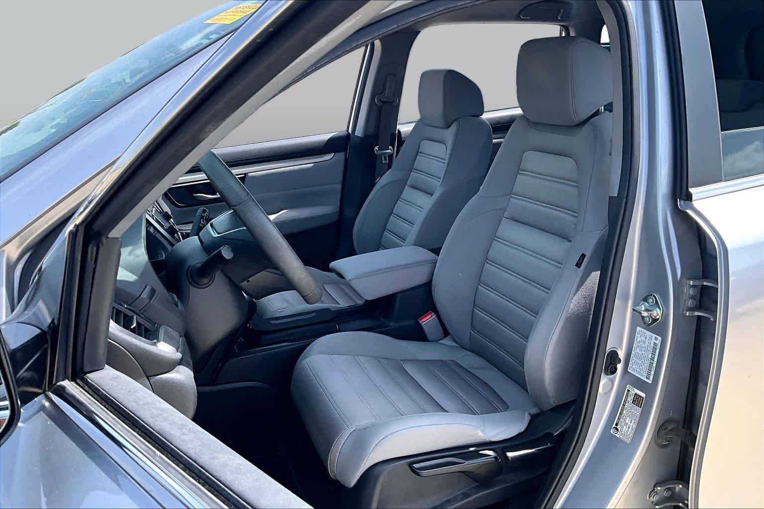 Used 2018 Lunar Silver Metallic Honda LX image 8