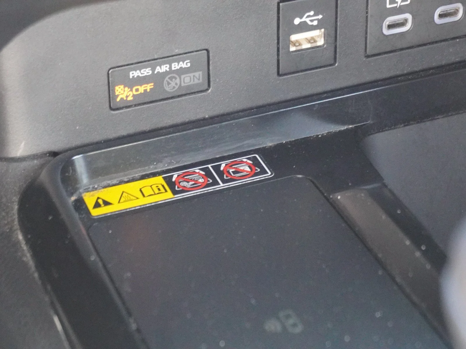 Used 2025 Ice Cap Toyota SE image 25