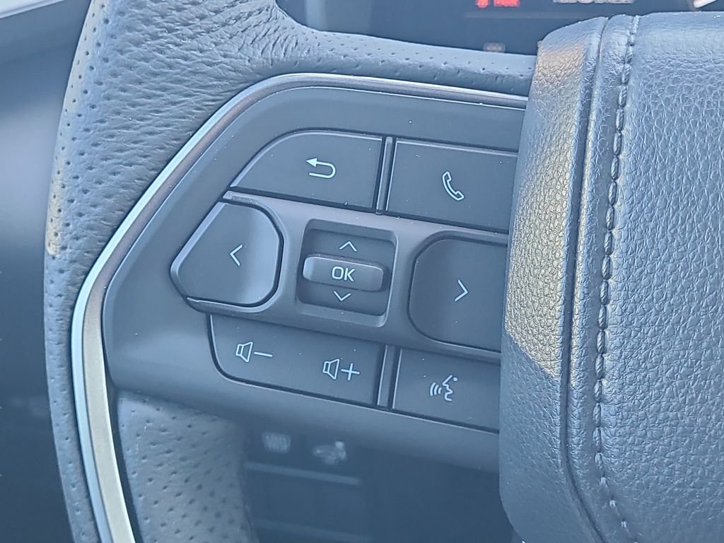 2026 Toyota Tundra Limited - Photo 17