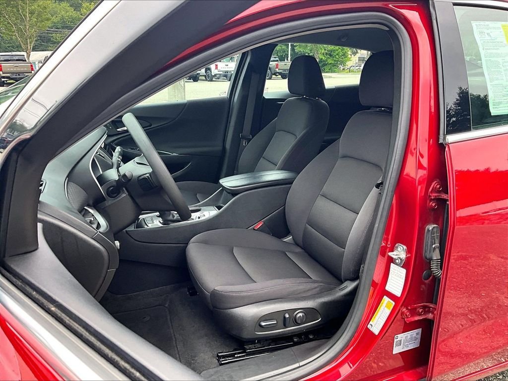 Used 2024 Red Chevrolet LT image 10
