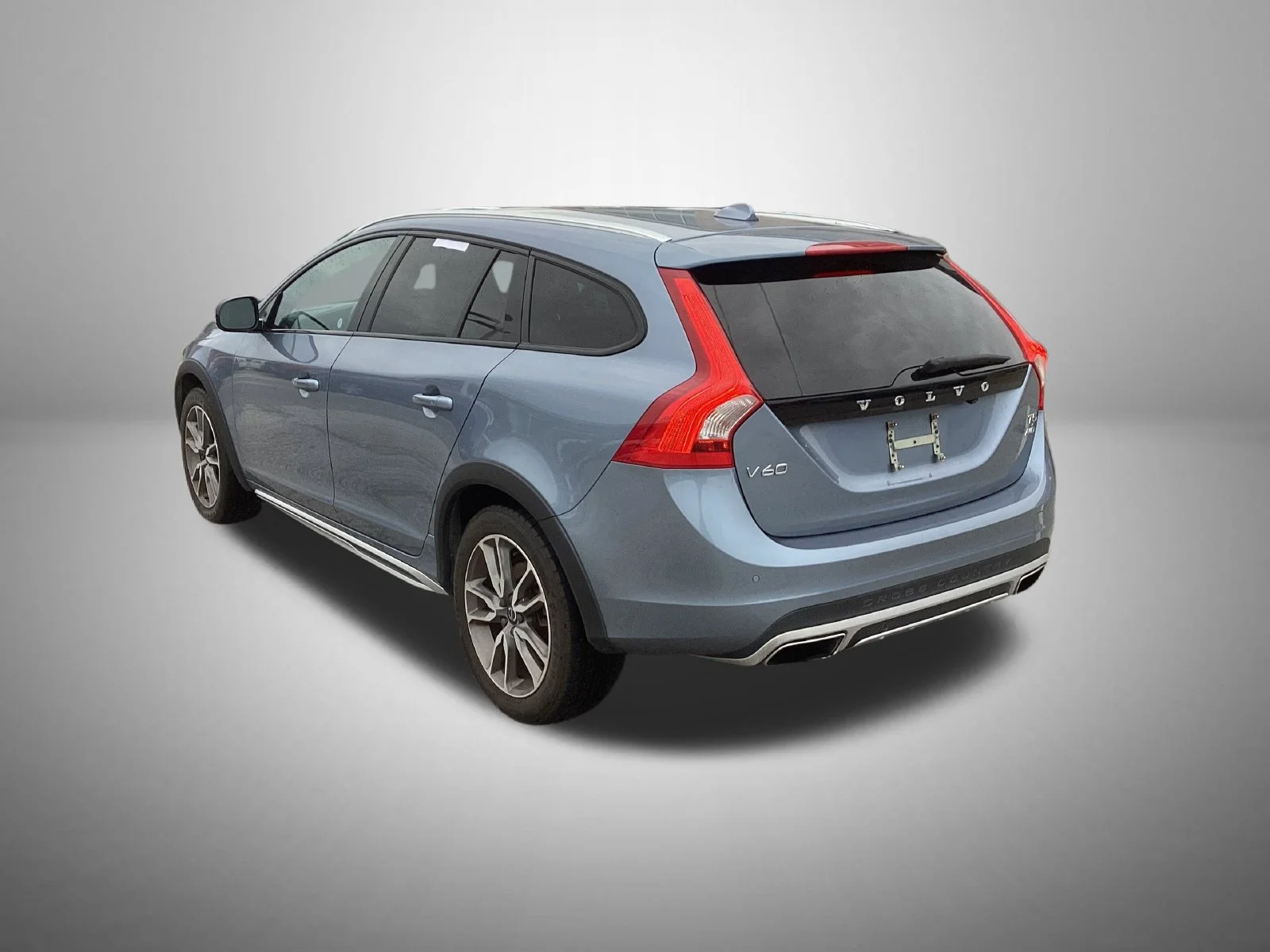 Certified Used 2018 Blue Volvo T5 image 4