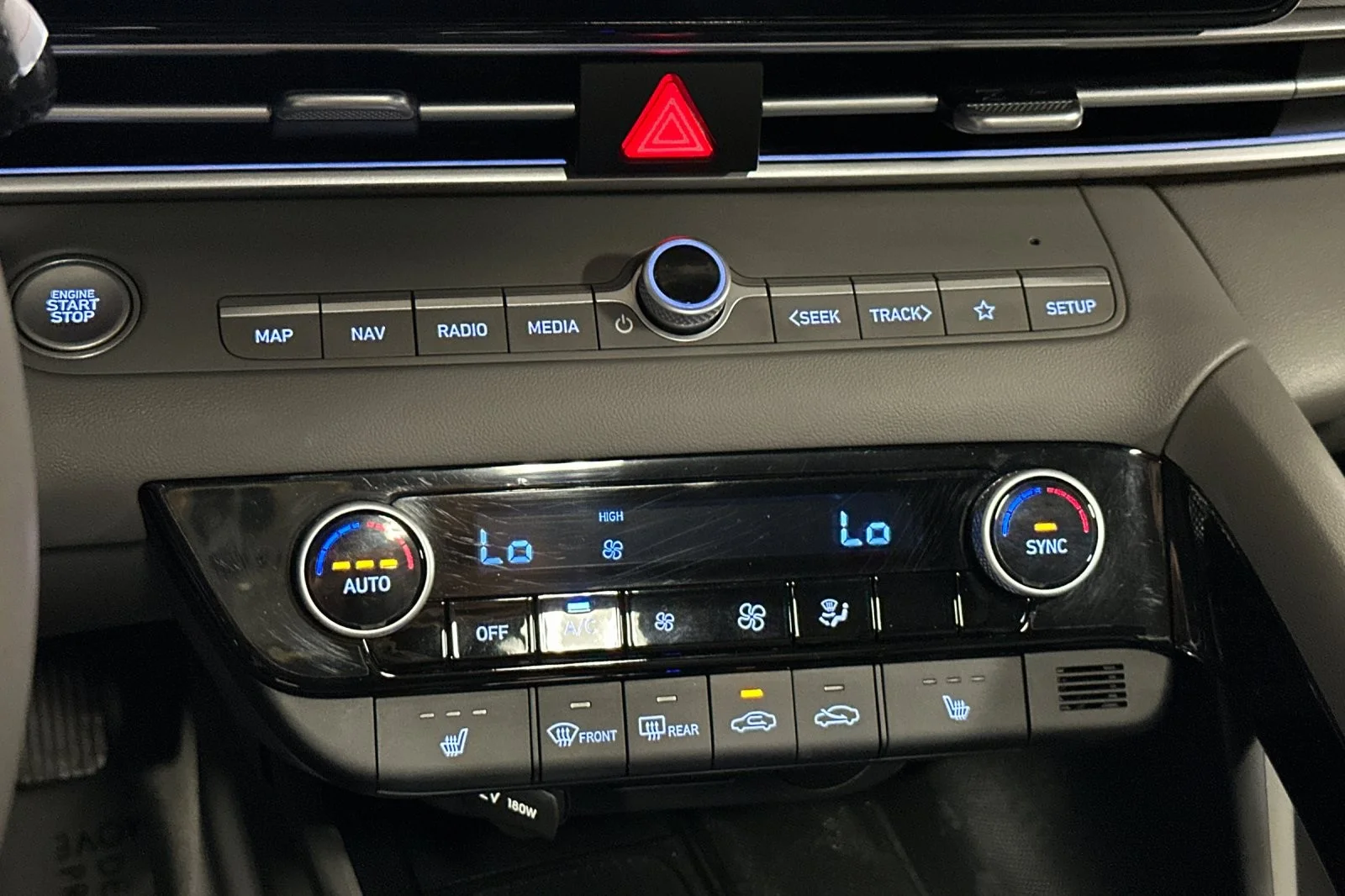 Used 2024 WHITE Hyundai SEL IVT image 19