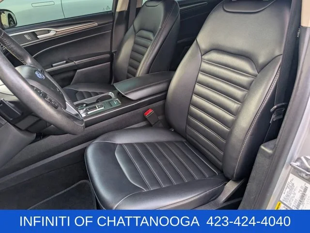 Used 2019 Silver Ford SEL image 5