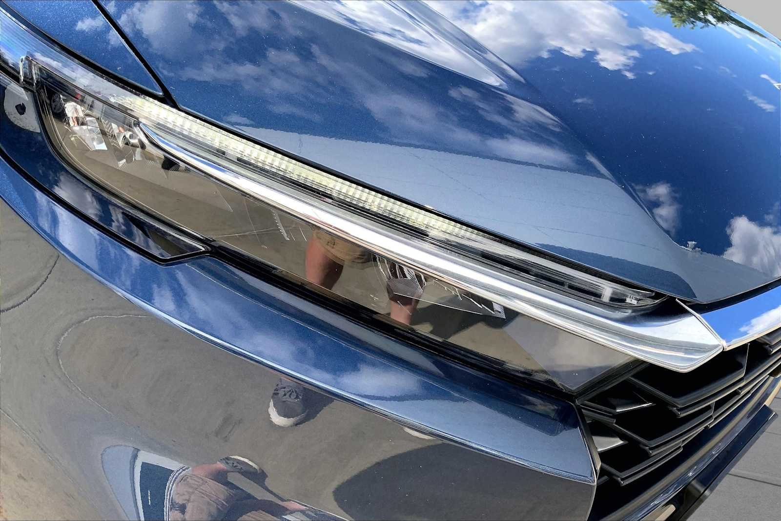 Used 2025 Canyon River Blue Metallic Honda LX image 24