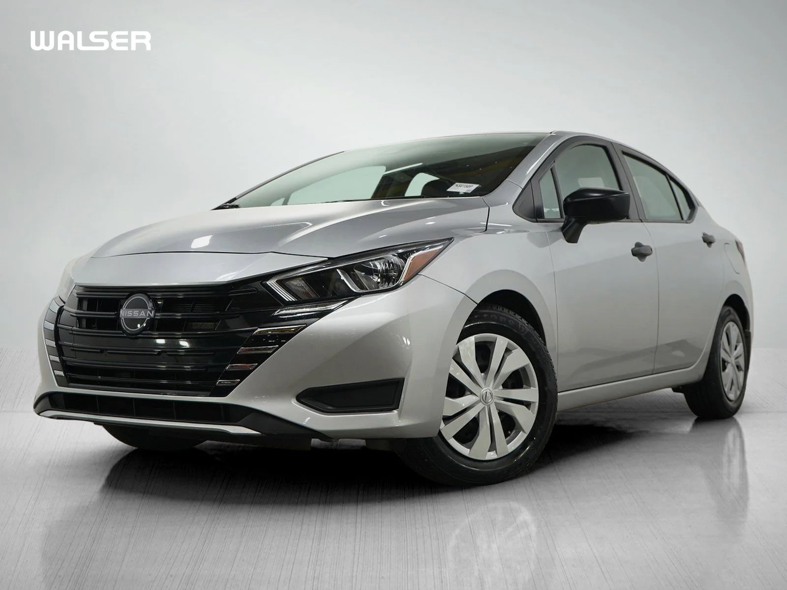 2024 Nissan Versa 1.6 S CVT's photo