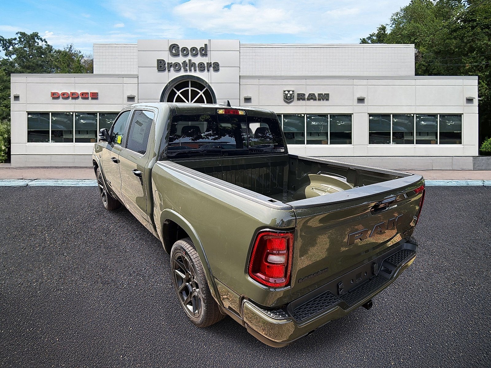 New 2027 Tank Exterior Paint RAM Laramie Crew Cab 4x4 5