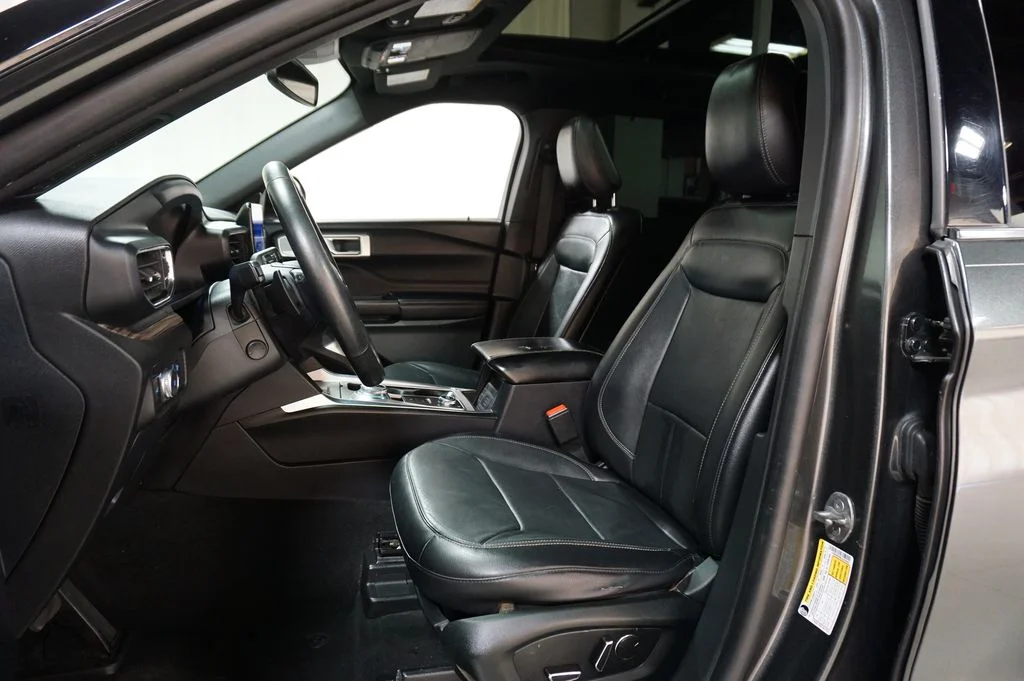 Used 2020 Magnetic Ford Limited image 28