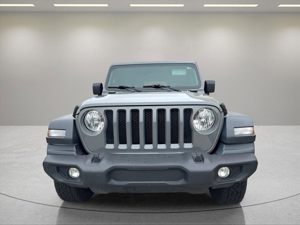 Used 2018 Sting-Gray Clearcoat Jeep Sport S image 2