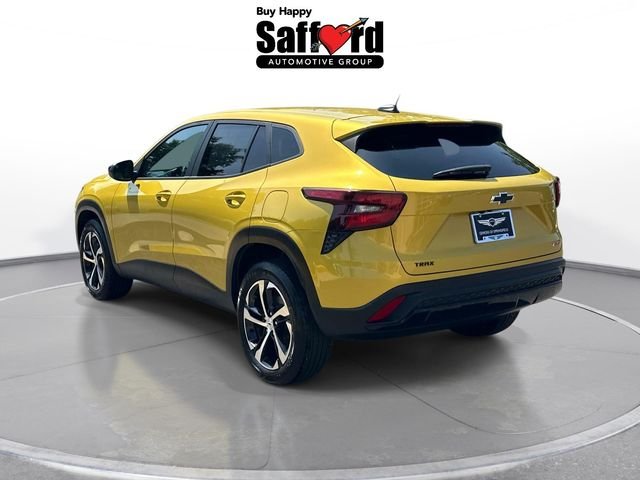 Used 2024 Yellow Chevrolet 1RS image 5