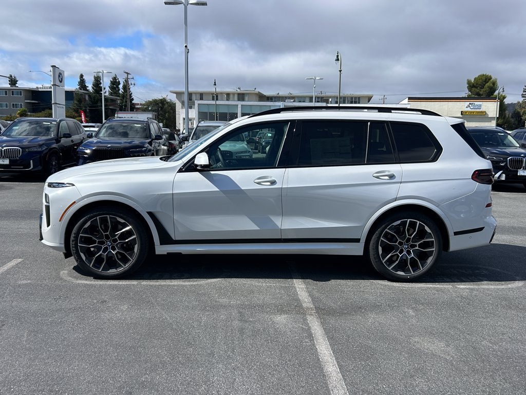 New 2027 Mineral White Metallic BMW xDrive40i image 2