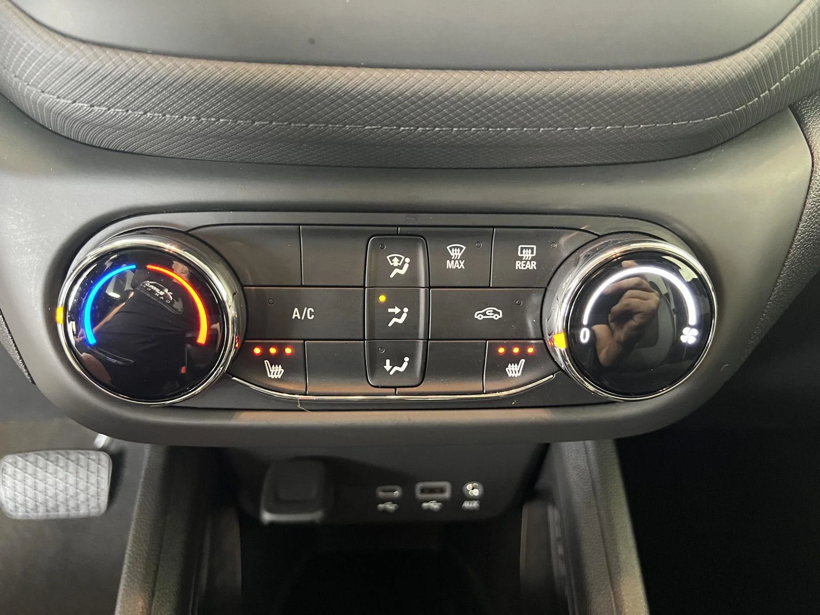 Used 2021 MIDNIGHT BLUE METALLIC Chevrolet LT image 15