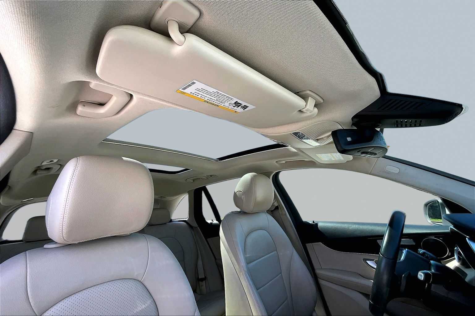 Used 2021 Polar White Mercedes-Benz GLC 300 image 26