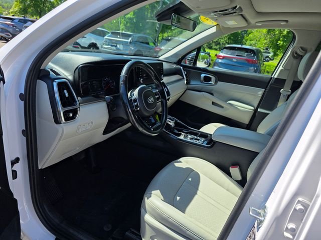 Used 2021 White Kia SX image 15