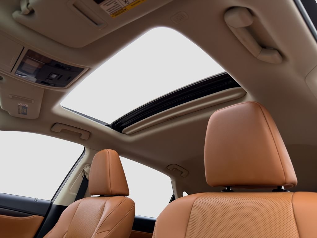 Used 2021 Black Lexus 350 image 29