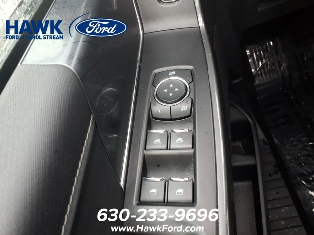 Certified Used 2023 Oxford White Ford XLT image 17