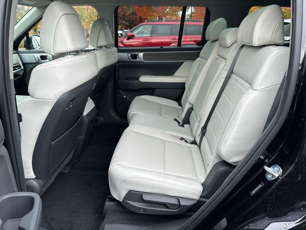 2026 Hyundai Santa Fe Limited - Photo 13
