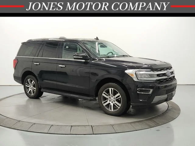 2024 Ford Expedition Limited's photo